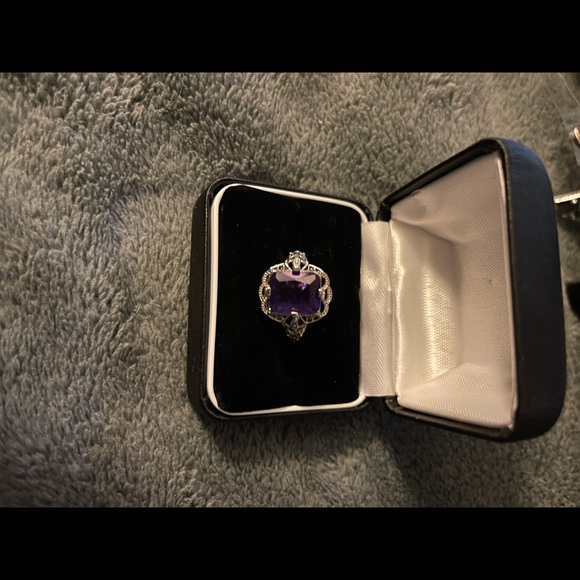 Jewelry - Purple and silver tone ring, size 8